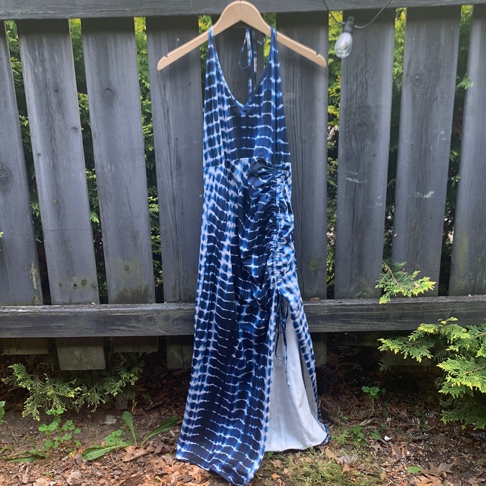 A classic Maxi Dress ❤️